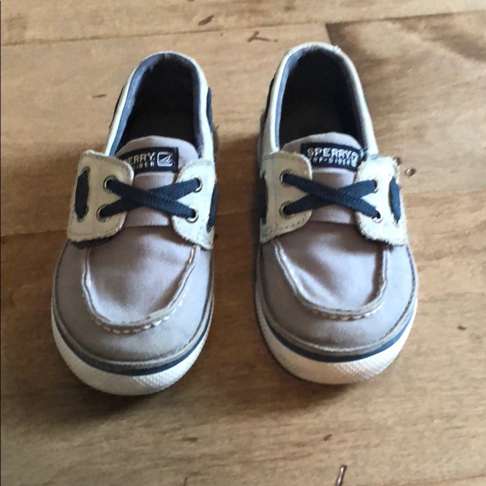 Sperry size 8 toddler.  Light blue boat shoe.
